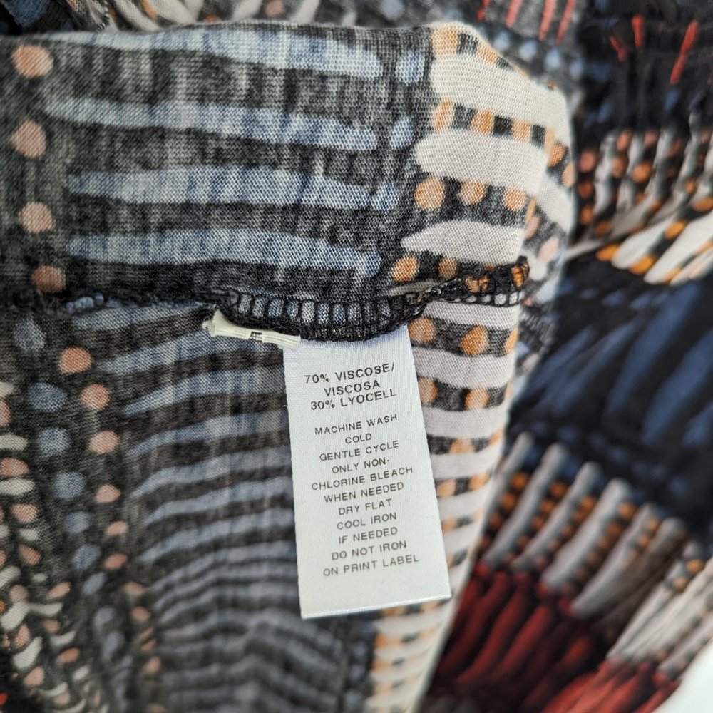 Ann Taylor LOFT Patterned Top – Red/Blue/White, Women's XS - Picture 4 of 4